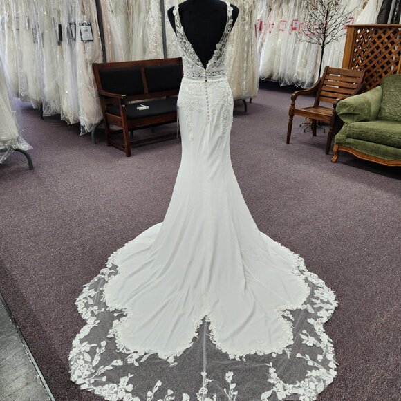 Private Label Bridal Gown Cora Lee Size 6 Ivory Crepe/Lace Wedding Dress - Picture 5 of 9